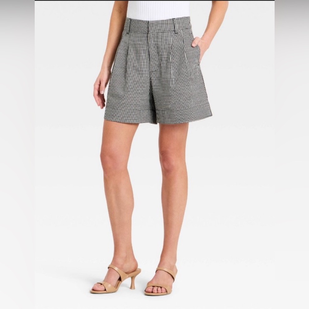 Women’s  Linen Pleated Shorts-Black Gingham 14